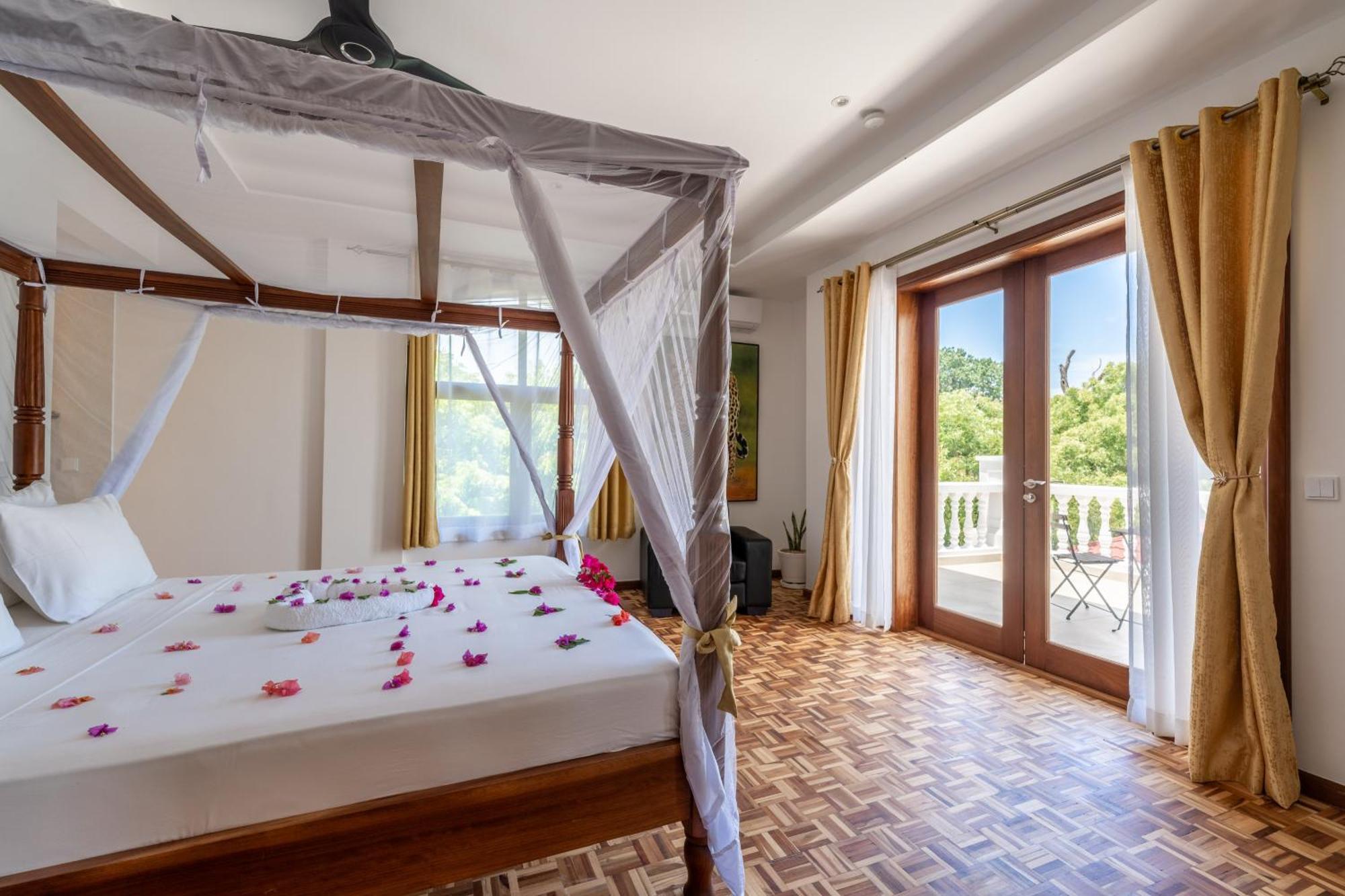 Villa Branca Diani Boutique Luxury & Personalized Service Diani Beach Buitenkant foto